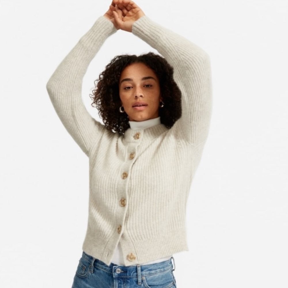 Everlane women’s Alpaca cropped cardigan alpaca wool blend cream Size S